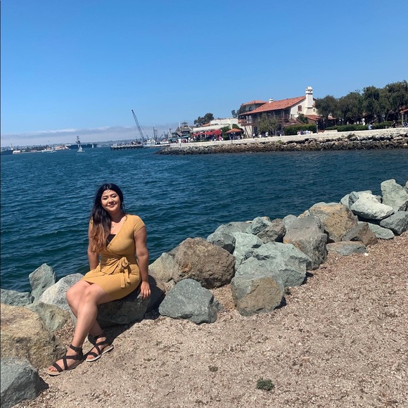 Meet your Posher, Brenda - Picture 1 of 1